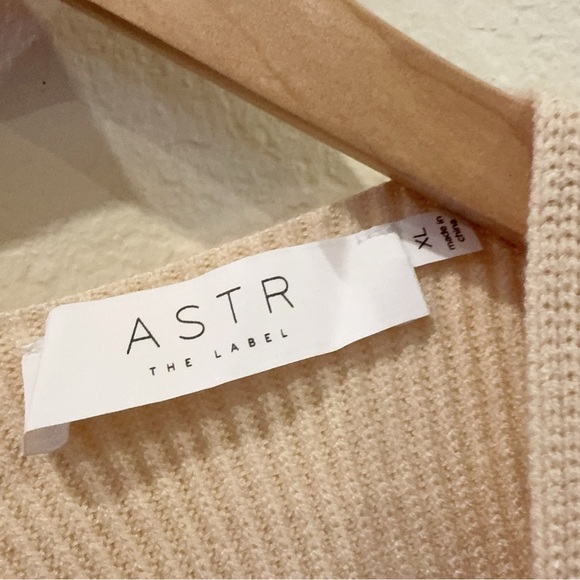 ASTR the Label Catalina Pullover Sweater Top in Cream NWT Size XL - Picture 5 of 7